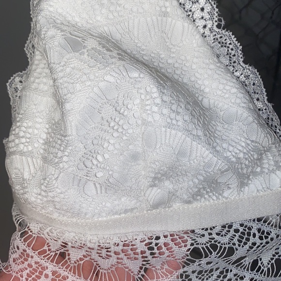 White Lace Bralette - Picture 2 of 2